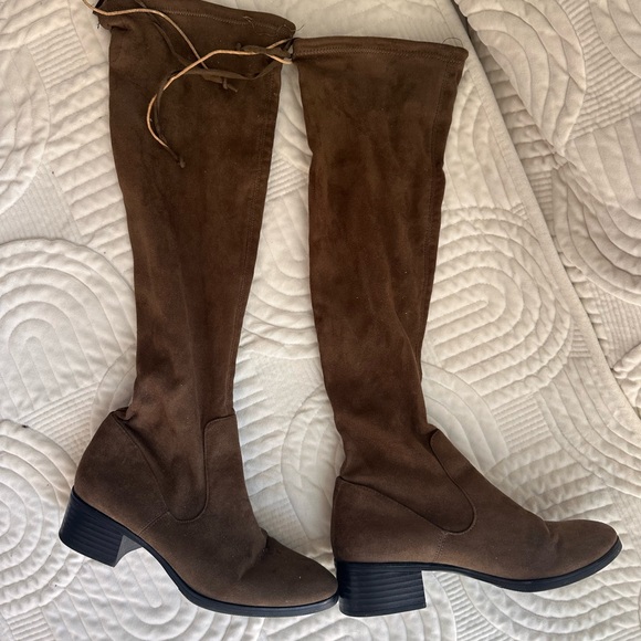 Zara Shoes - Zara Brown Boots - size 8